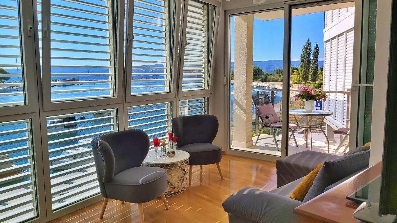 Apartment Lora Omiš Eksteriør billede