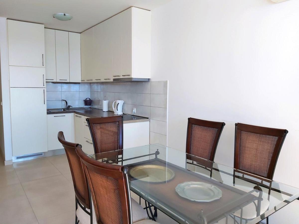 Apartment Lora Omiš Eksteriør billede