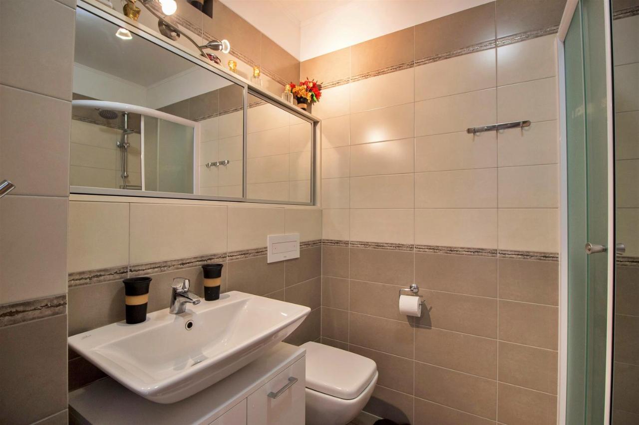 Apartment Lora Omiš Eksteriør billede