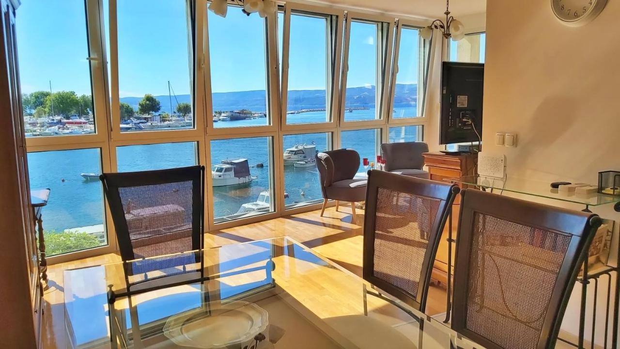Apartment Lora Omiš Eksteriør billede
